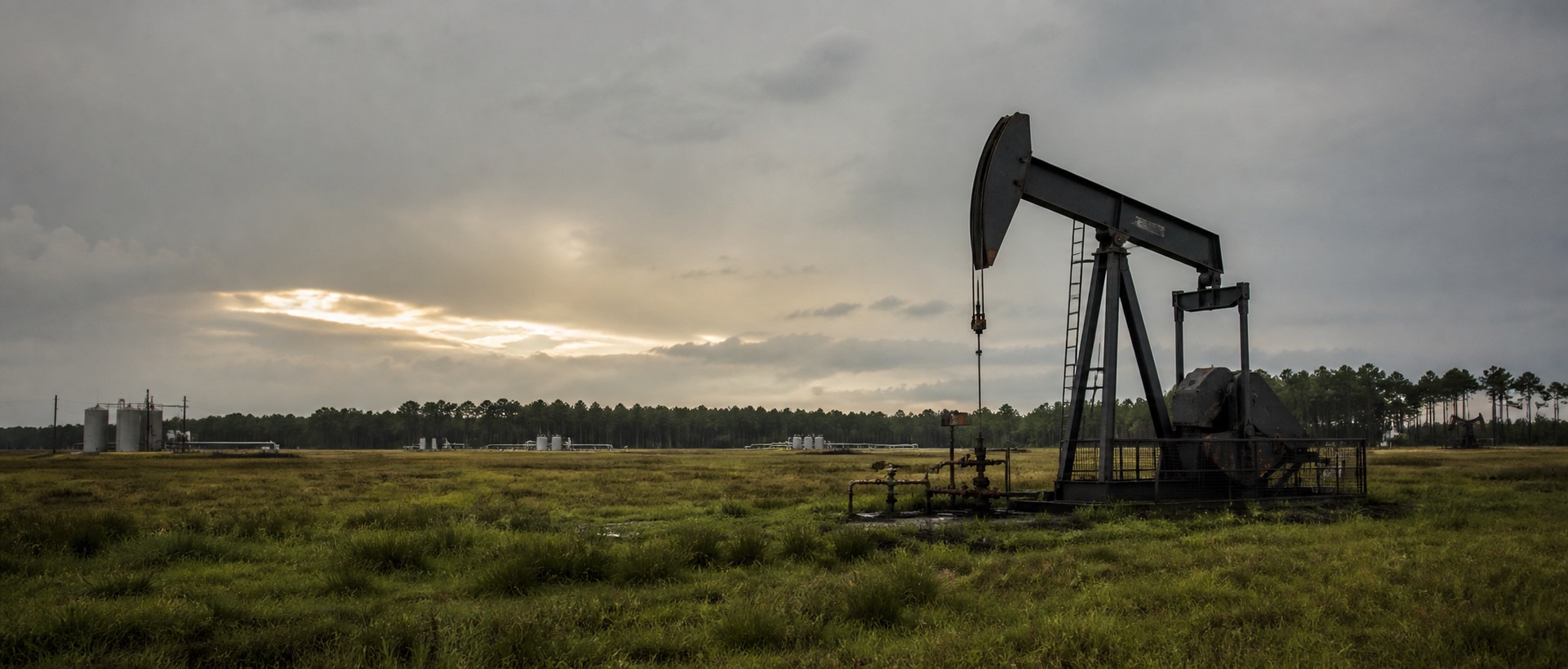 Pumpjack operating in a mature field